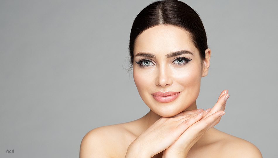 Why Combine a Facelift With a Neck Lift?  - Feature Image